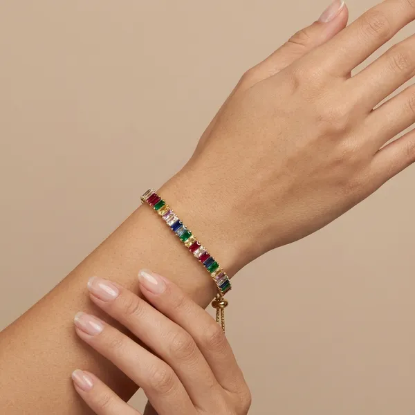 Green_Stone_Charm_Bracelet_For_Women