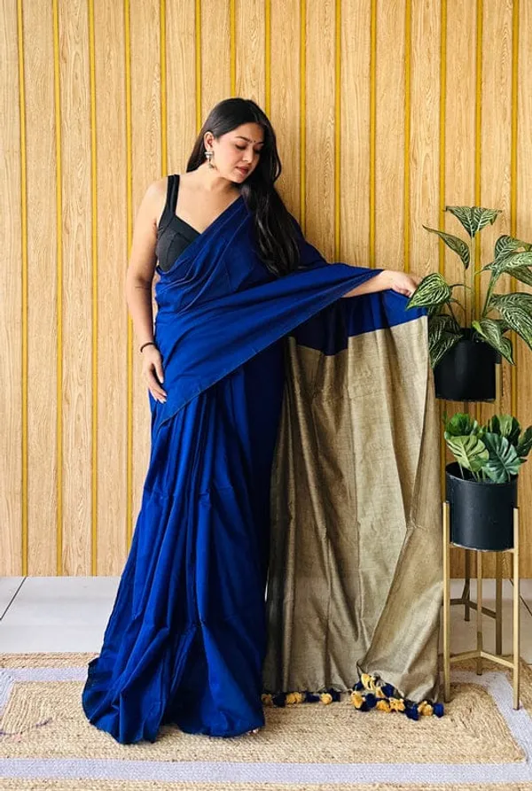 Blue_Woven_Contrast_Pallu_Saree_For_Women