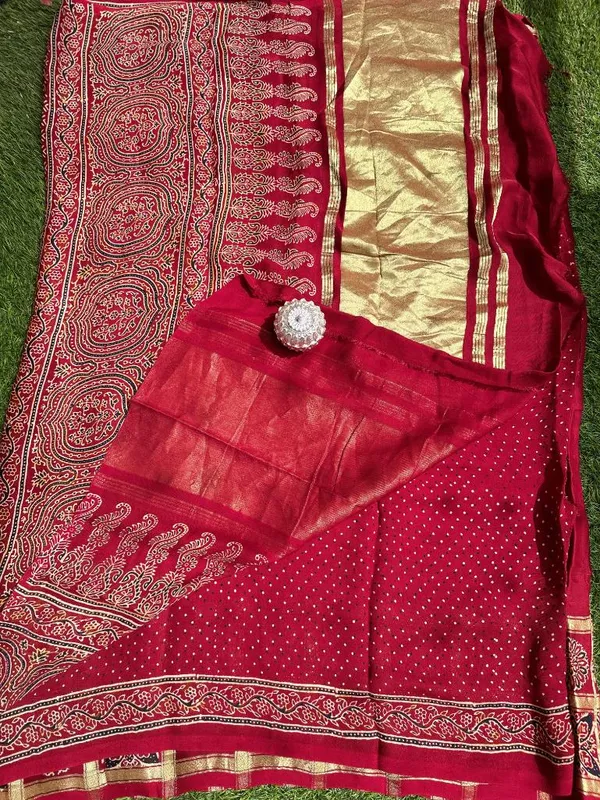 Red_Pure_Modal_saree_For_Women