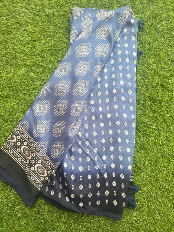 Blue_Semi_Crepe_saree_For_Women
