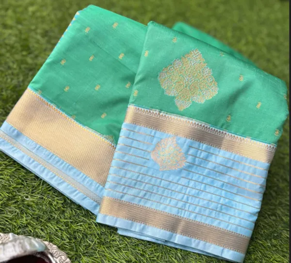 Green_Kanchivaram_Semi_Silk_saree_For_Women
