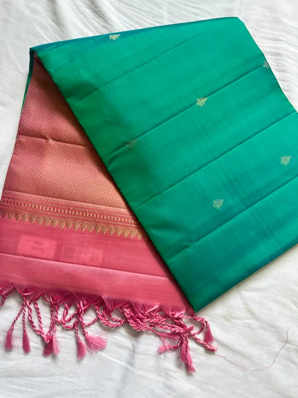 Green_Pure_Kanchivaram_Handloom_Soft_Silk_saree_For_Women