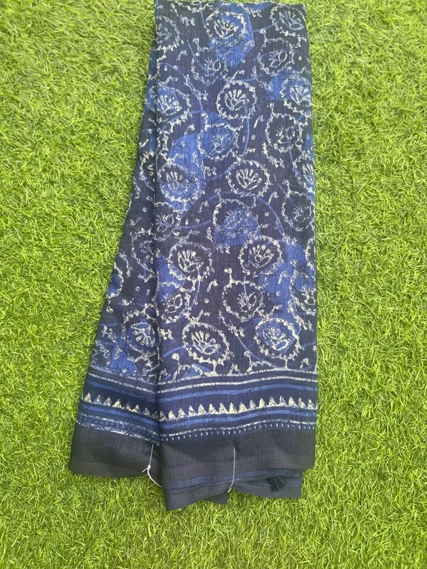 Navy_Blue_Semi_Crepe_saree_For_Women