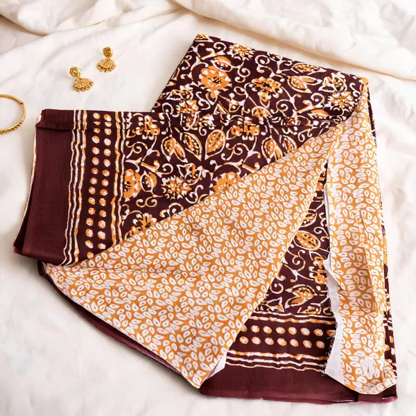 Brown_Cotton_Saree_For_Women