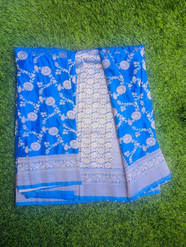Blue_Woven_Floral_Khadi_Chiffon_Saree_for_Women