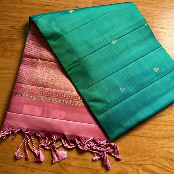 Green_Pure_Kanchivaram_Handloom_Soft_Silk_saree_For_Women