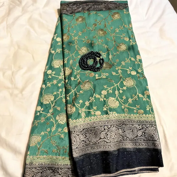 Green_Khadi_Chiffon_Saree_For_Women