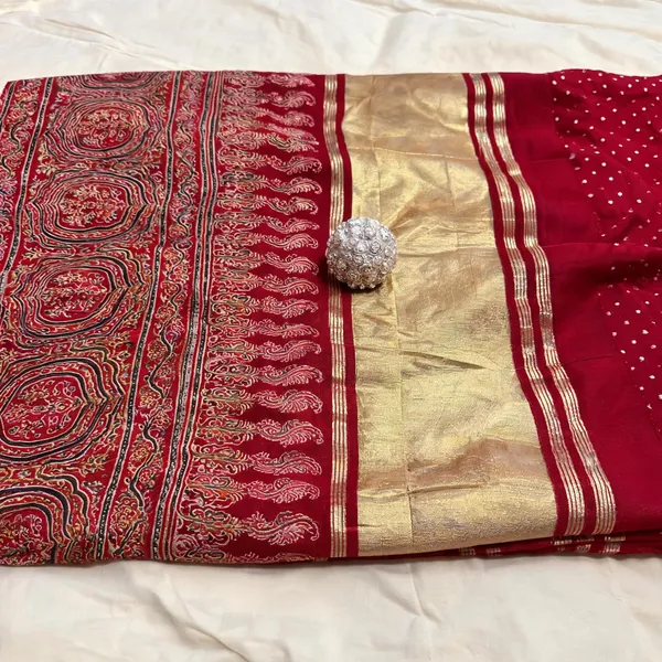 Red_Pure_Modal_saree_For_Women