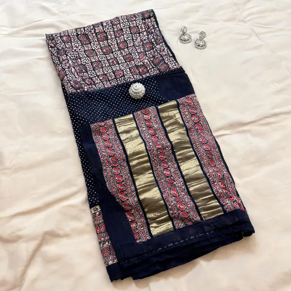 Black_Pure_Modal_Saree_For_Women