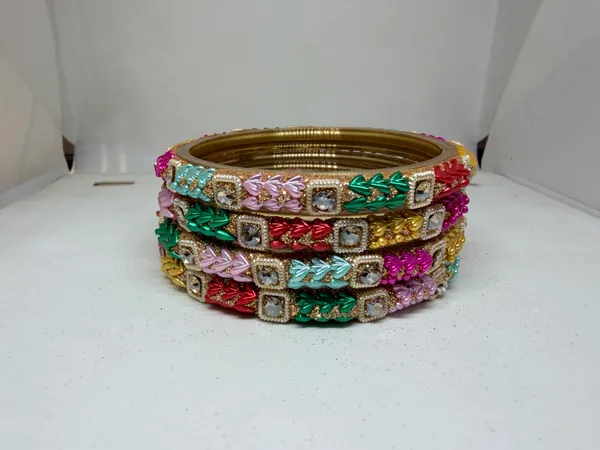 Multicolour_Embellished_Bangle_Set_for_Women