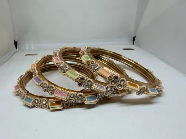 Multicolour_Embellished_Bangle_Set_for_Women