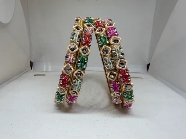 Multicolour_Embellished_Bangle_Set_for_Women