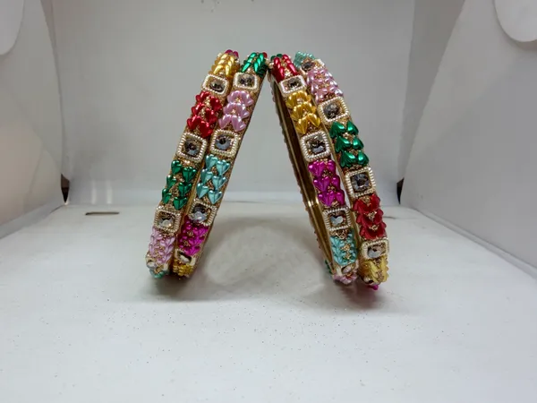 Multicolour_Embellished_Bangle_Set_for_Women