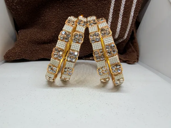 Gold_Tone_Embellished_Bangle_Set_for_Women