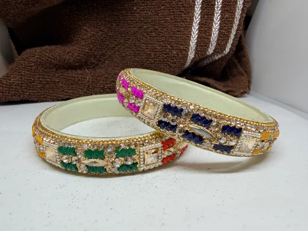 Multicolour_Embellished_Bangles_Set_for_Women