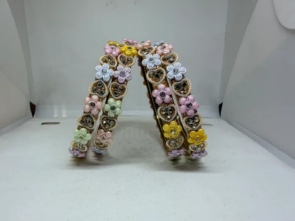 Multicolour_Floral_Embellished_Bangle_Set_for_Women