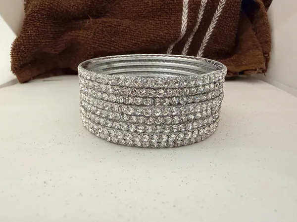 Silver_Crystal_Studded_Bangle_Set_for_Women