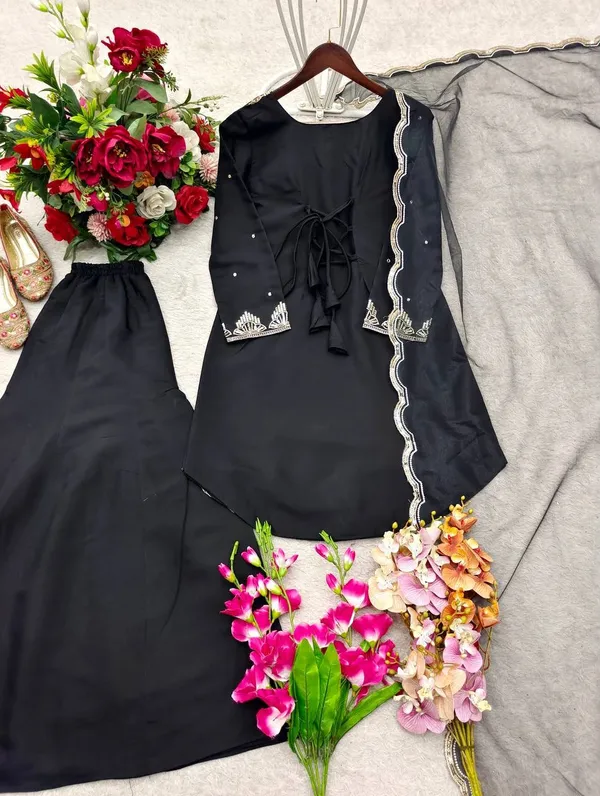 Black_Roman_Silk_Straight_Embroidered_Kurta_Palazzo_Set_For_Women