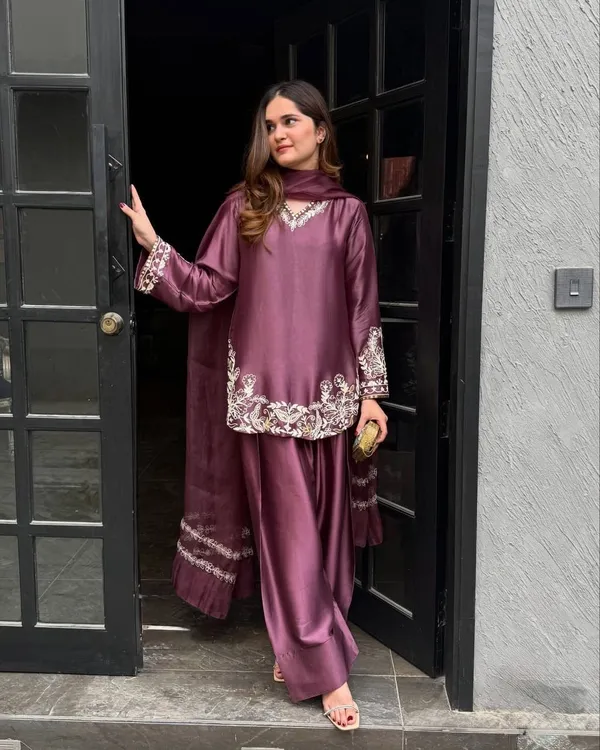Purple_Crepe_Satin_Embroidered_Straight_Kurta_Set_For_Women