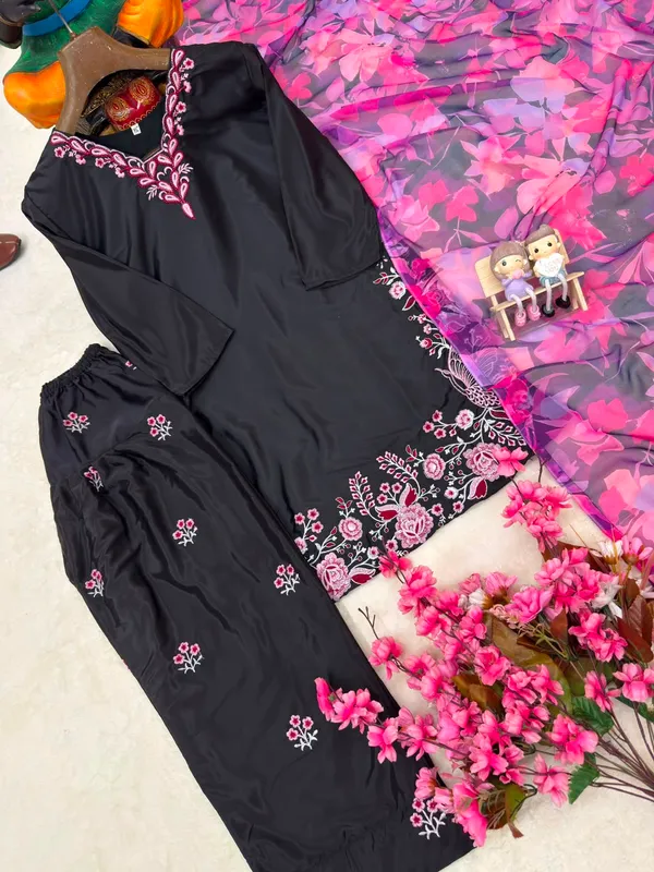 Black_Crepe_Georgette_Embroidered_Straight_Salwar_Suit_For_Women