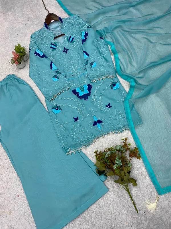 Turquoise_Organza_Straight_Embroidered_Kurta_Set_For_Women