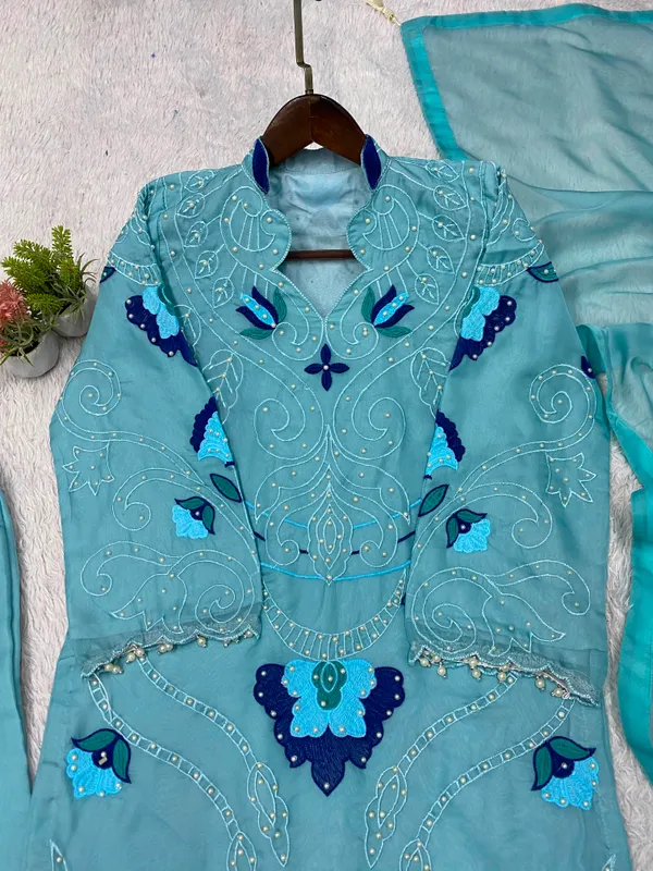 Turquoise_Organza_Straight_Embroidered_Kurta_Set_For_Women