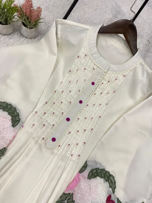 White_Roman_Cotton_Relaxed_Kurta_Set_For_Women