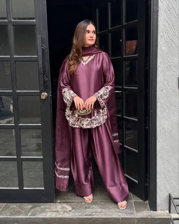 Purple_Crepe_Satin_Embroidered_Straight_Kurta_Set_For_Women