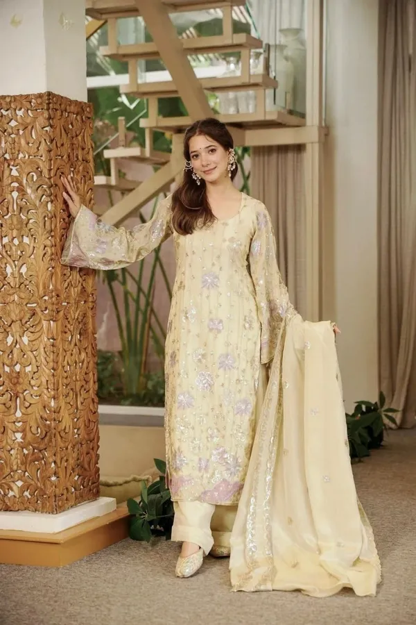 Yellow_Vichitra_Silk_Straight_Kurta_Set_For_Women