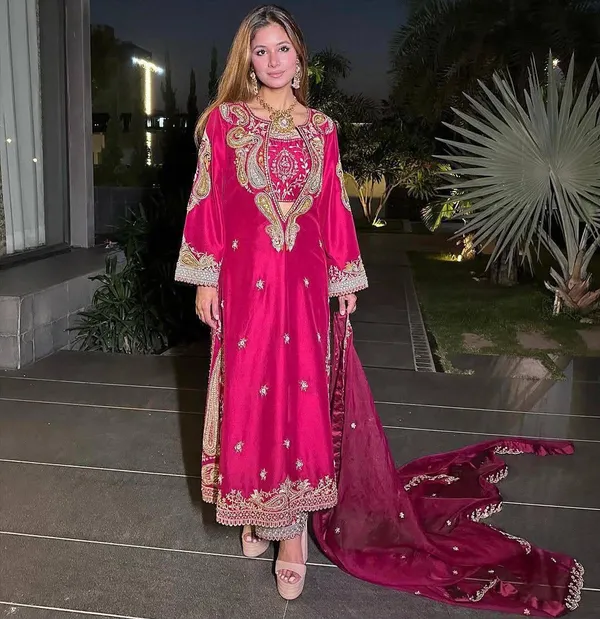 Magenta_Chinon_Georgette_Anarkali_Embroidered_Suit_Set_For_Women