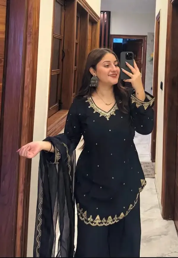 Black_Roman_Silk_Straight_Embroidered_Kurta_Palazzo_Set_For_Women
