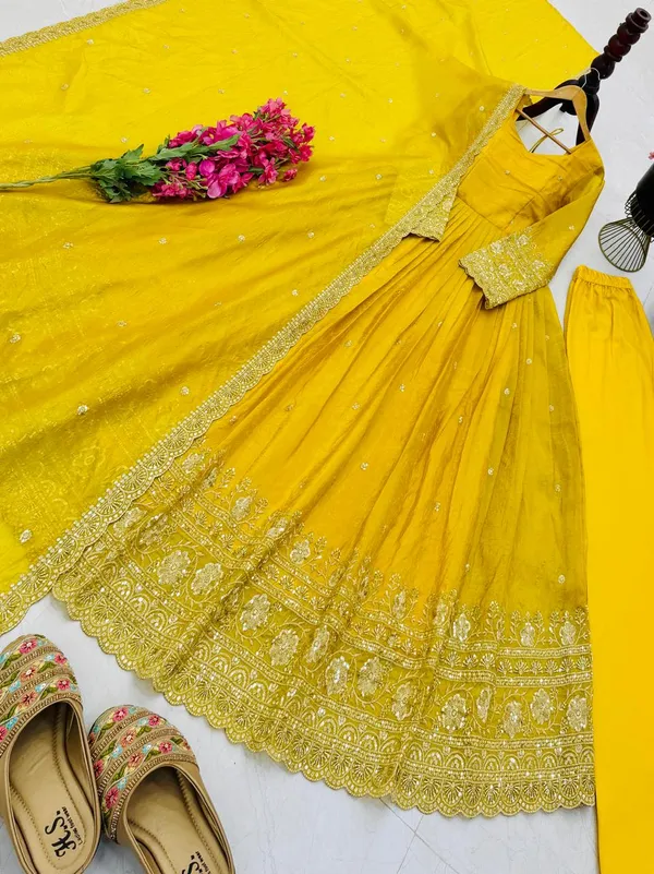 Yellow_Gold_Crash_Fabric_Flared_Anarkali_Suit_For_Women
