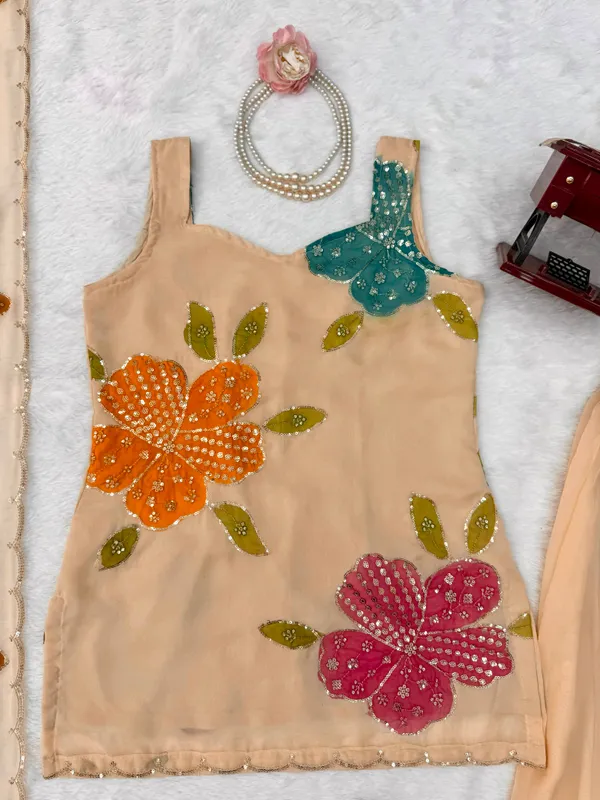 Peach_Organza_Silk_Floral_Embellished_Kurta_Set_For_Women