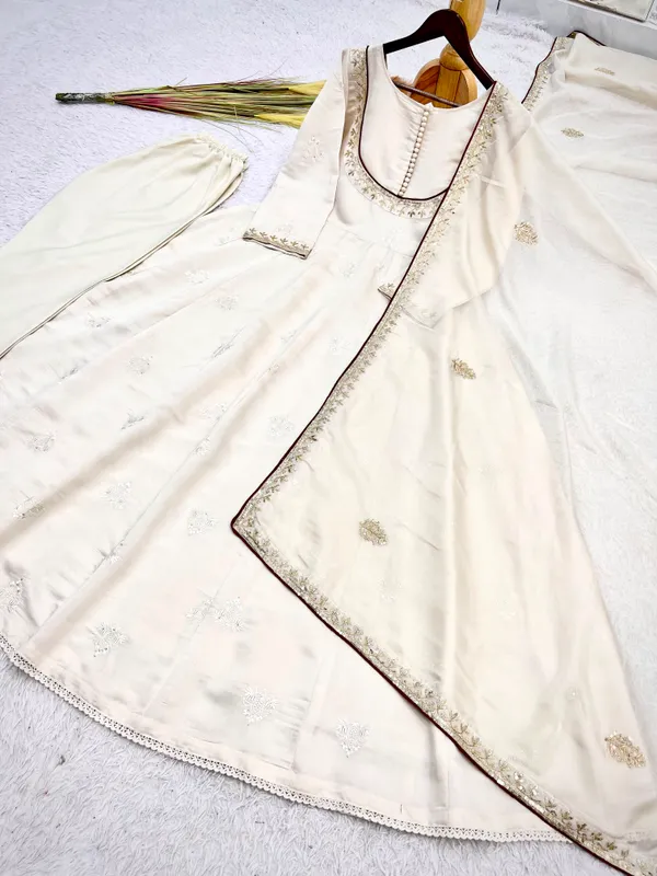 Cream_Cotton_Organza_Anarkali_Suit_Set_For_Women