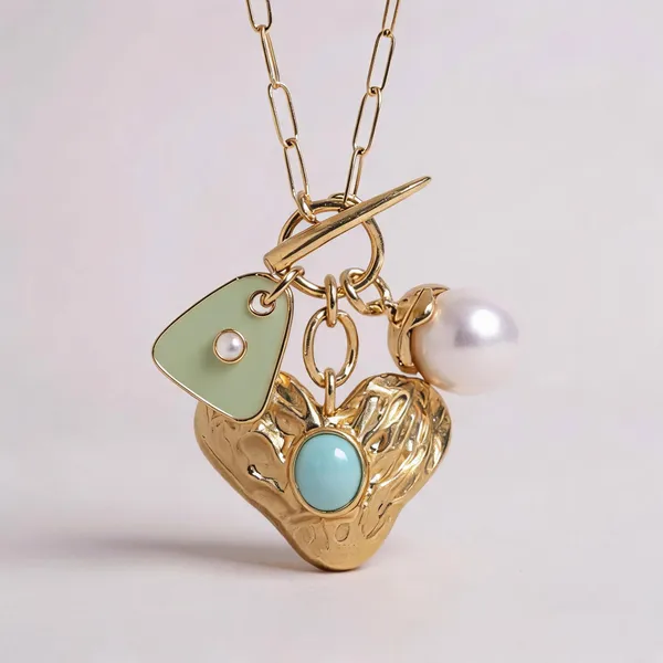 Gold_Electroplated_Heart_Charm_Pendant_Necklace_For_Women
