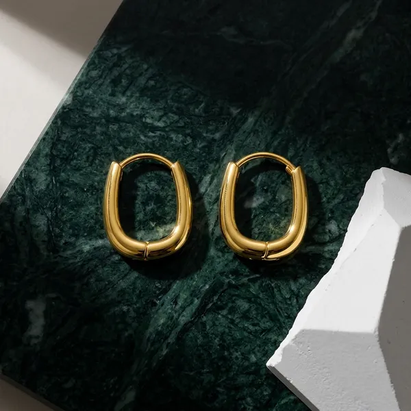 Gold_Chunky_Oval_Hoop_Earrings_for_Women