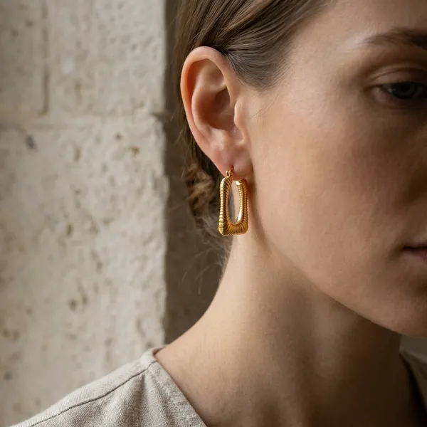 Gold_Ribbed_Square_Hoop_Earrings_for_Women