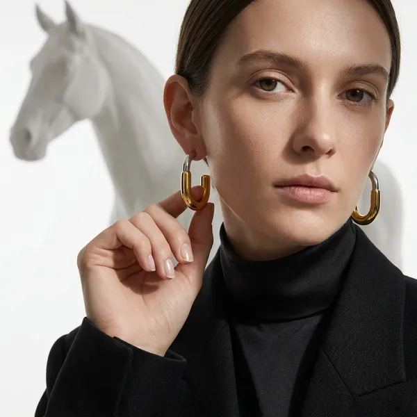 Silver_stainless_steel_Wave_Hoop_Earrings_For_Women