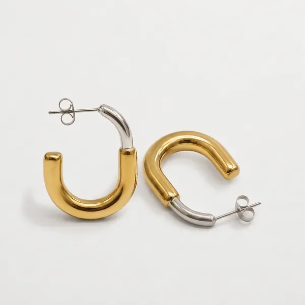 Silver_stainless_steel_Wave_Hoop_Earrings_For_Women