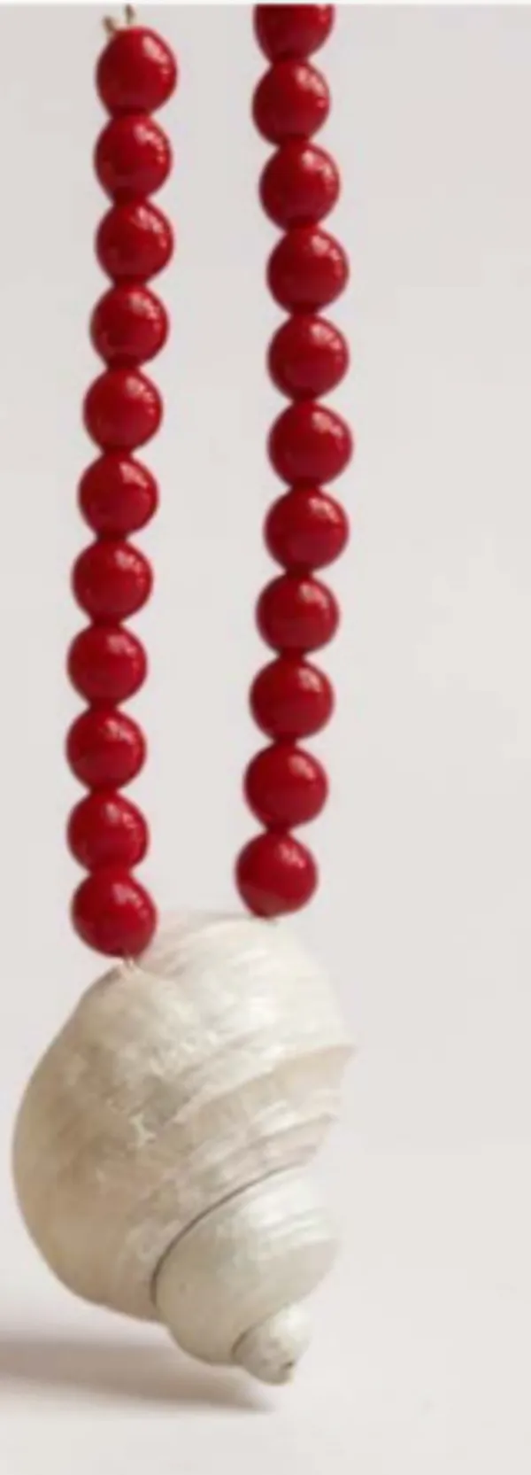 Red_Poly_Resin_Shell_Drop_Beaded_Necklace_For_Women
