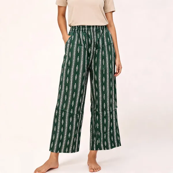 Green_Cotton_Geometric_Print_Wide_Leg_Palazzo_Pants_For_Women