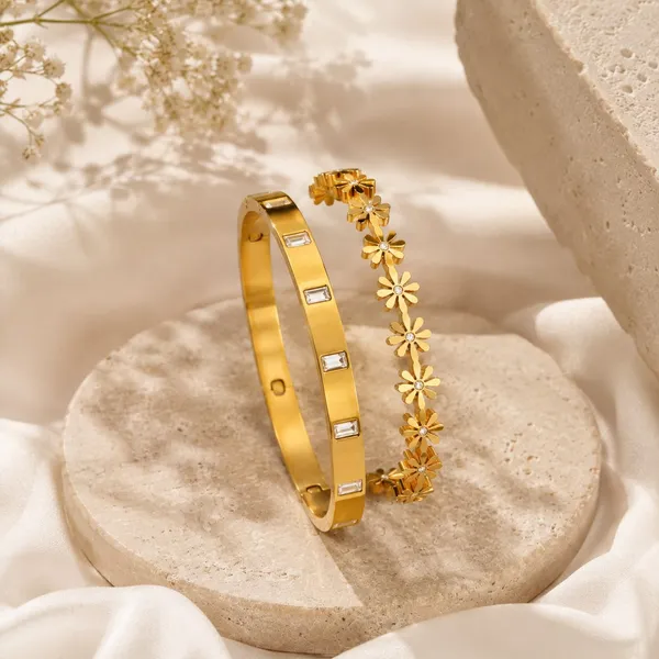Multicolor_Stainless_Steel_Gold_Plated_18_Carat_Bangle_For_Women