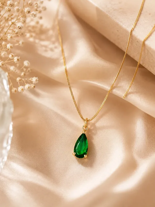 Green_And_Golden_Stainless_Steel_Gold_Plated_18_Carat_Pendant_Necklace_For_Women
