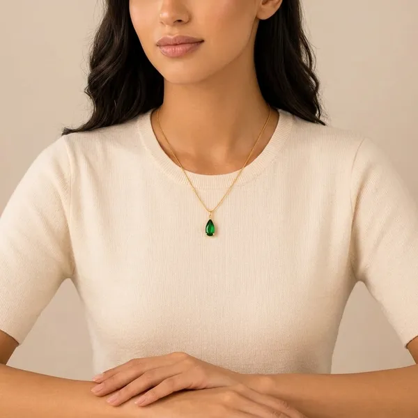 Green_And_Golden_Stainless_Steel_Gold_Plated_18_Carat_Pendant_Necklace_For_Women