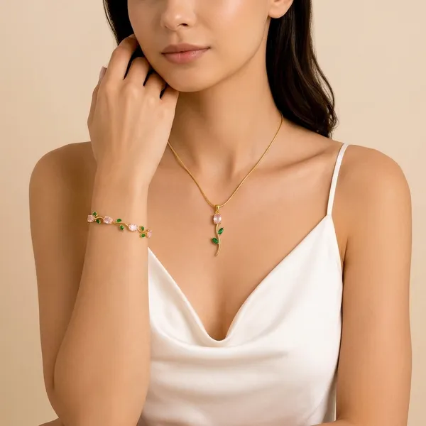 Multicolor_Stainless_Steel_Gold_Plated_18_Carat_Pendant_Bracelet_Set_For_Women