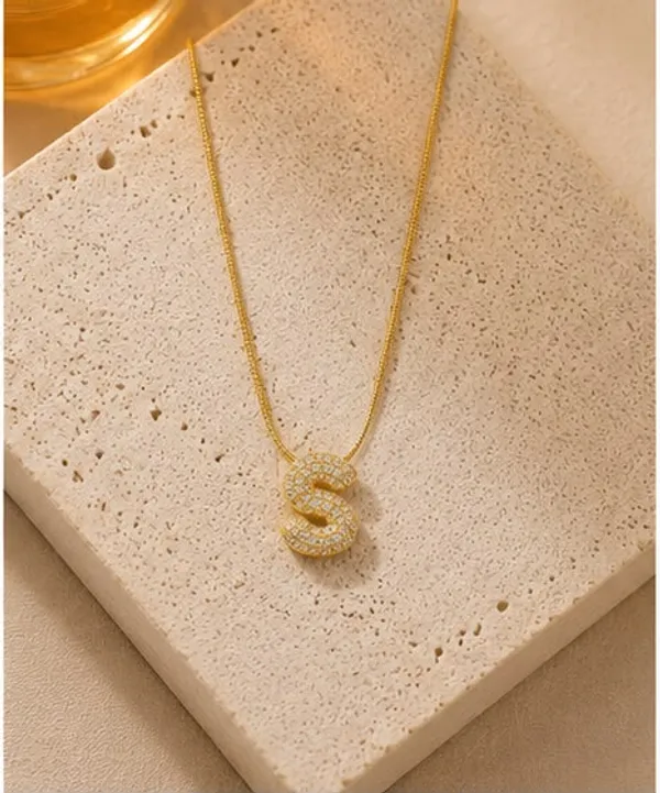 Golden_Stainless_Steel_Gold_Plated_18_Carat_Pendant_Necklace_For_Women