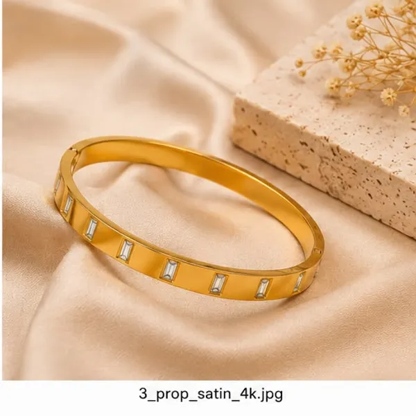 Golden_Stainless_Steel_Gold_Plated_18_Carat_Bangle_Bracelet_For_Women