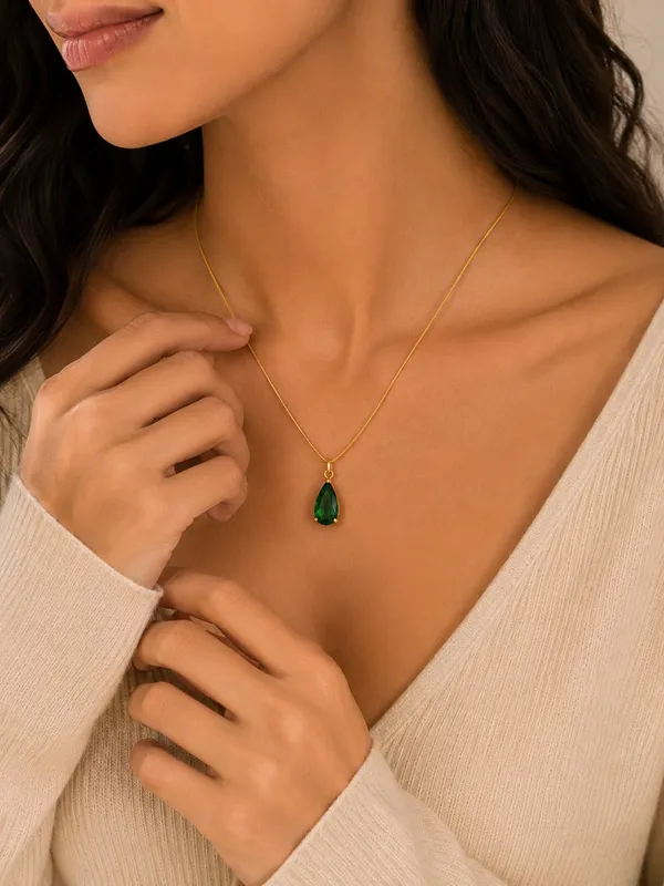 Green_And_Golden_Stainless_Steel_Gold_Plated_18_Carat_Pendant_Necklace_For_Women