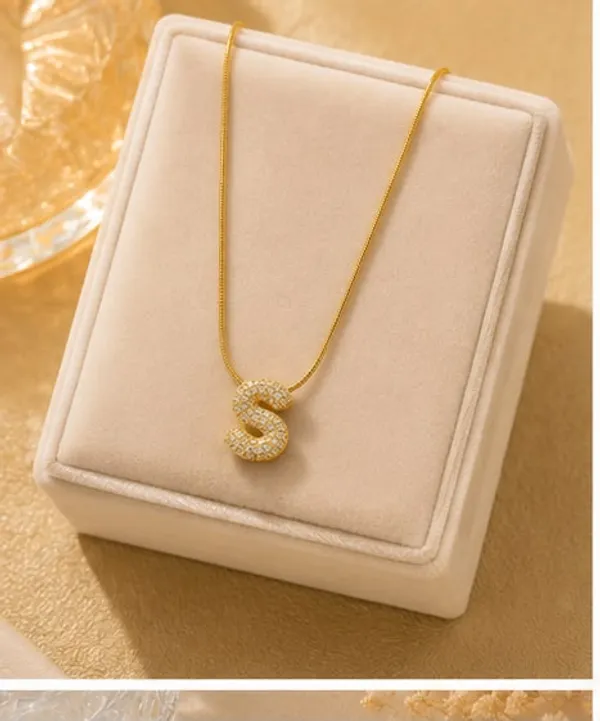 Golden_Stainless_Steel_Gold_Plated_18_Carat_Pendant_Necklace_For_Women