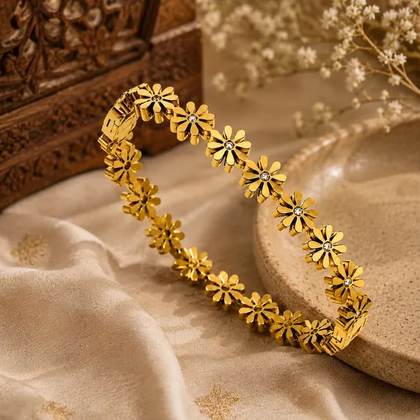 Golden_Stainless_Steel_Gold_Plated_18_Carat_Cuff_Bracelet_For_Women